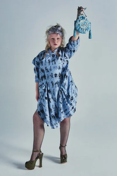 Look 10